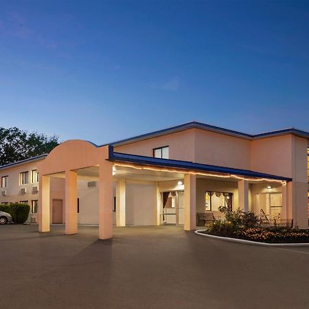 The Cayuga Inn At The Finger Lakes Auburn Eksteriør bilde