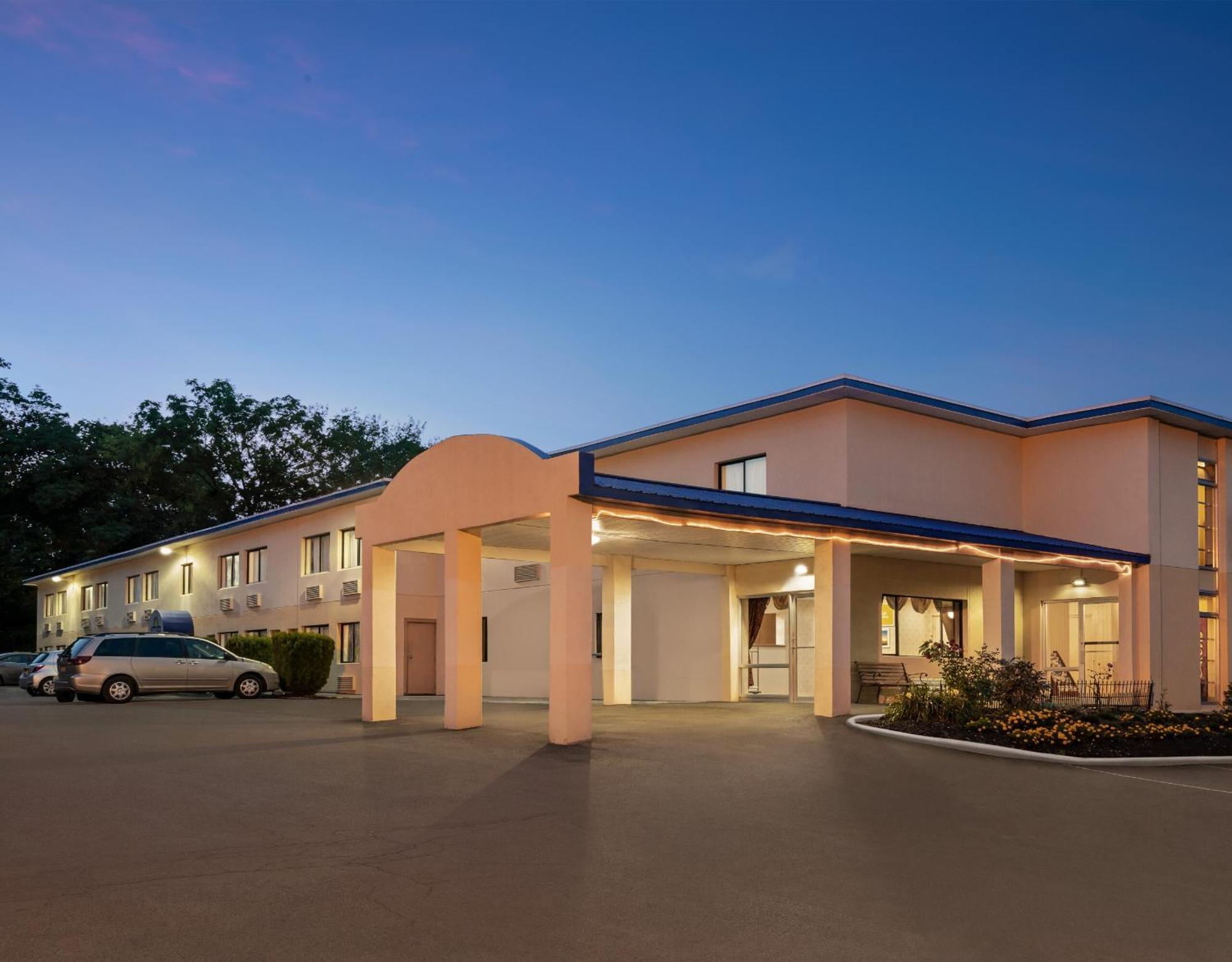 The Cayuga Inn At The Finger Lakes Auburn Eksteriør bilde