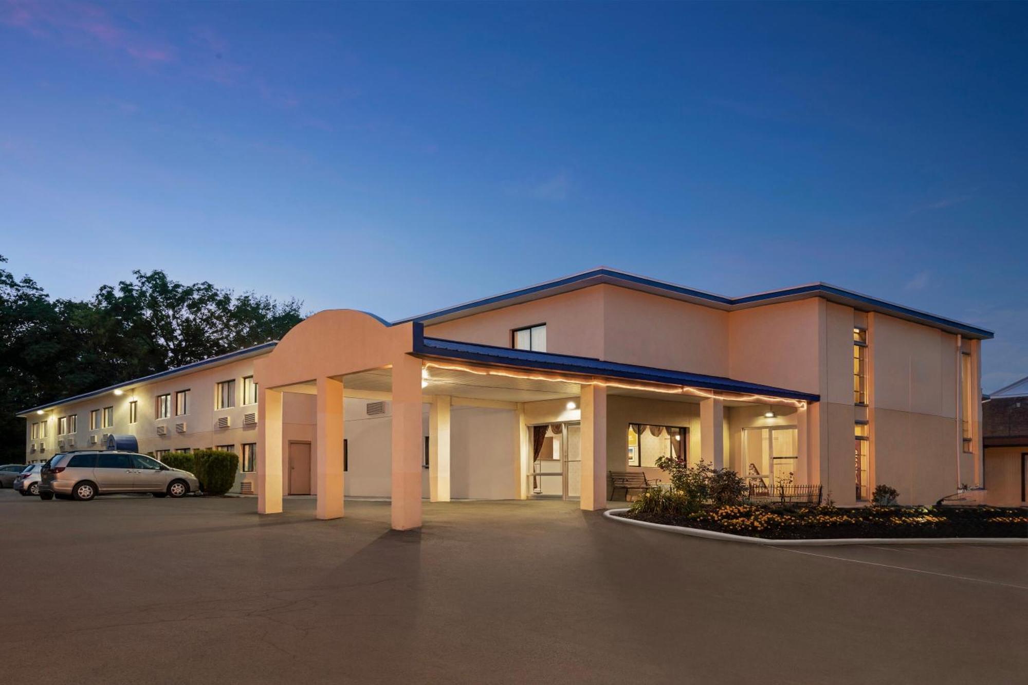 The Cayuga Inn At The Finger Lakes Auburn Eksteriør bilde